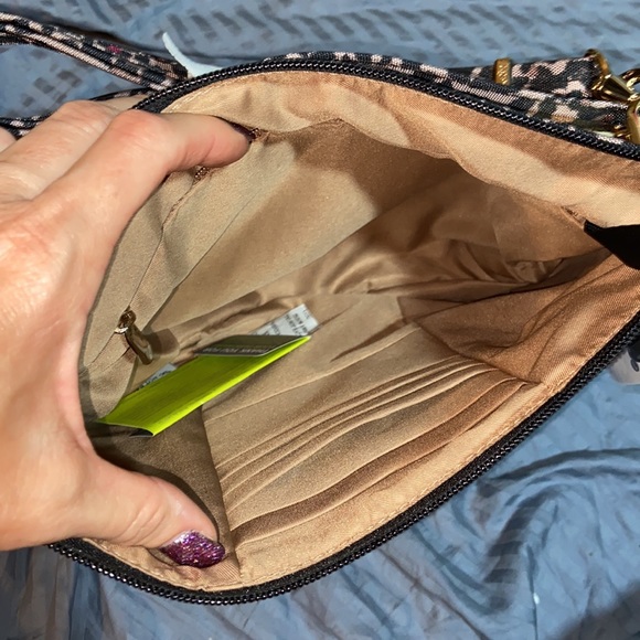 Travelon Anti-Theft Crossbody Bag and Coin Pouch in Leopard RFID Protection NWOT - Picture 8 of 12